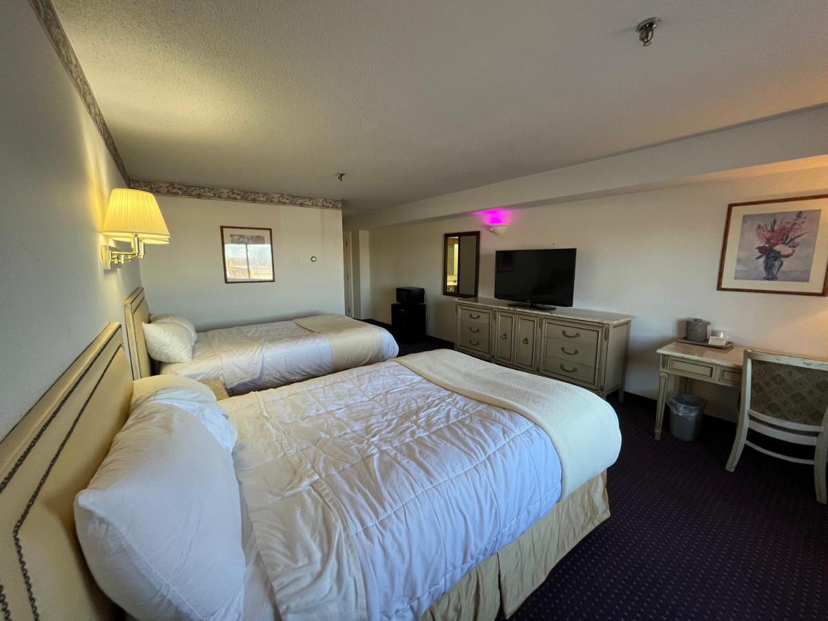 Presque Isle Hotel מראה חיצוני תמונה